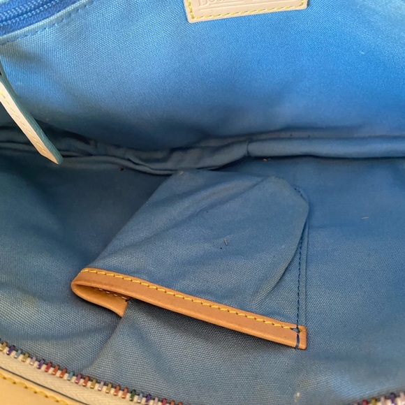 COPY - Dooney & Bourke Clutch Star Pattern ( Tan/Multicolor ) w/ Gold Hardware - Picture 8 of 8